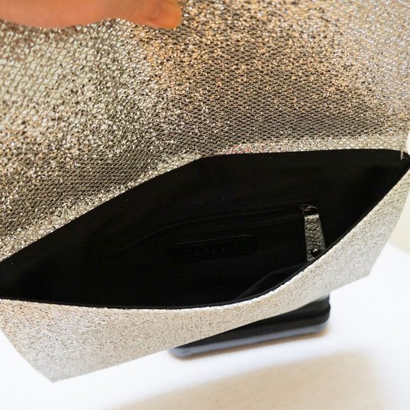 EUC Beautiful Silver Glitter BCBG Envelope Clutch - Picture 2 of 3